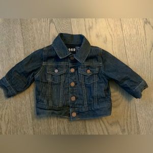 Baby Gap 1969 Jean Jacket Size 0-6 months.